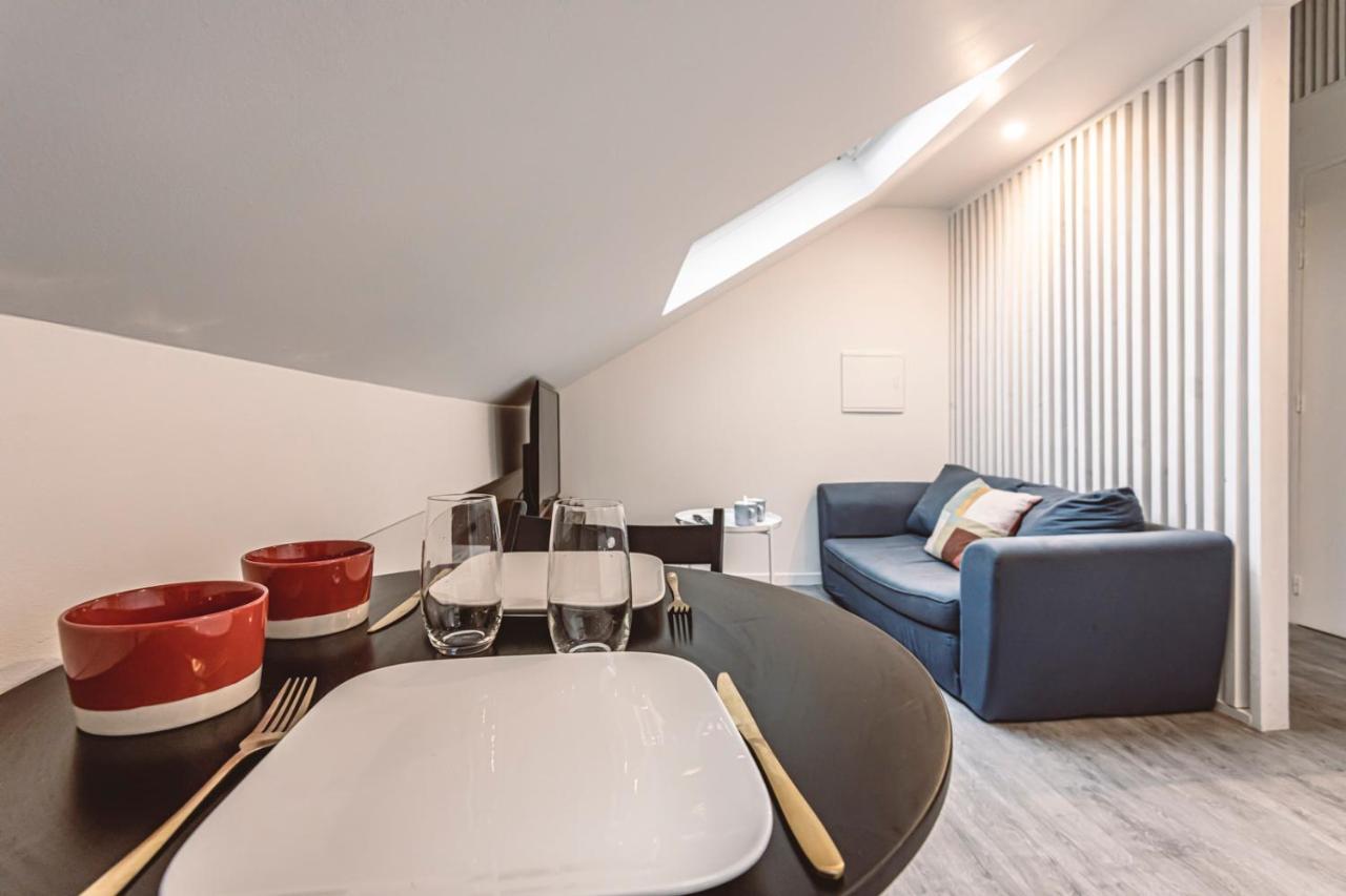 Le Coquet Logement Climatise Face A La Cathedrale - 3G Reims Luaran gambar