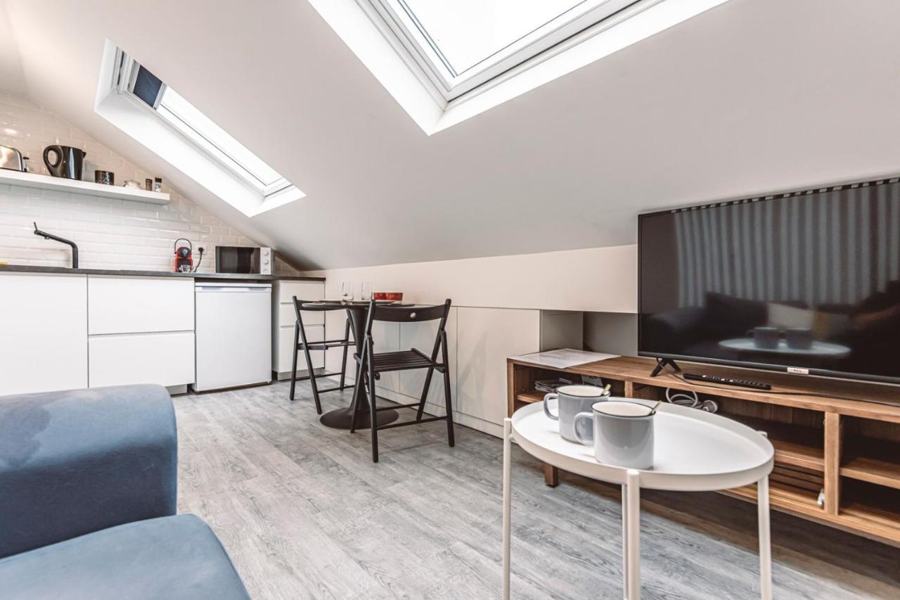 Le Coquet Logement Climatise Face A La Cathedrale - 3G Reims Luaran gambar