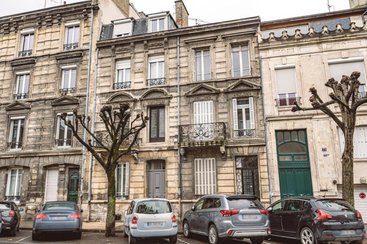 Le Coquet Logement Climatise Face A La Cathedrale - 3G Reims Luaran gambar